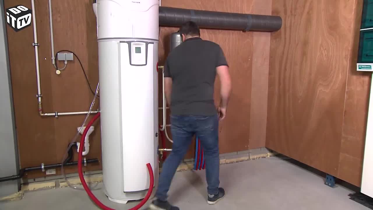 INSTALLATION D'UN CHAUFFE-EAU THERMODYNAMIQUE